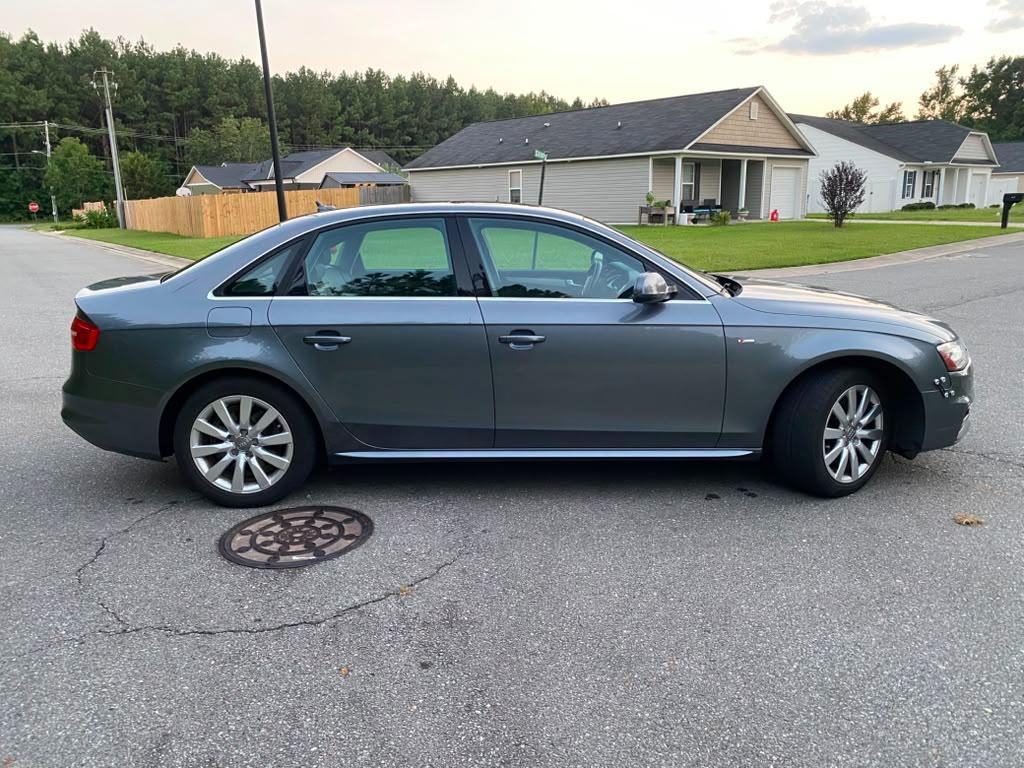 Audi A4 2.0T Sedan quattro Tiptronic 2015