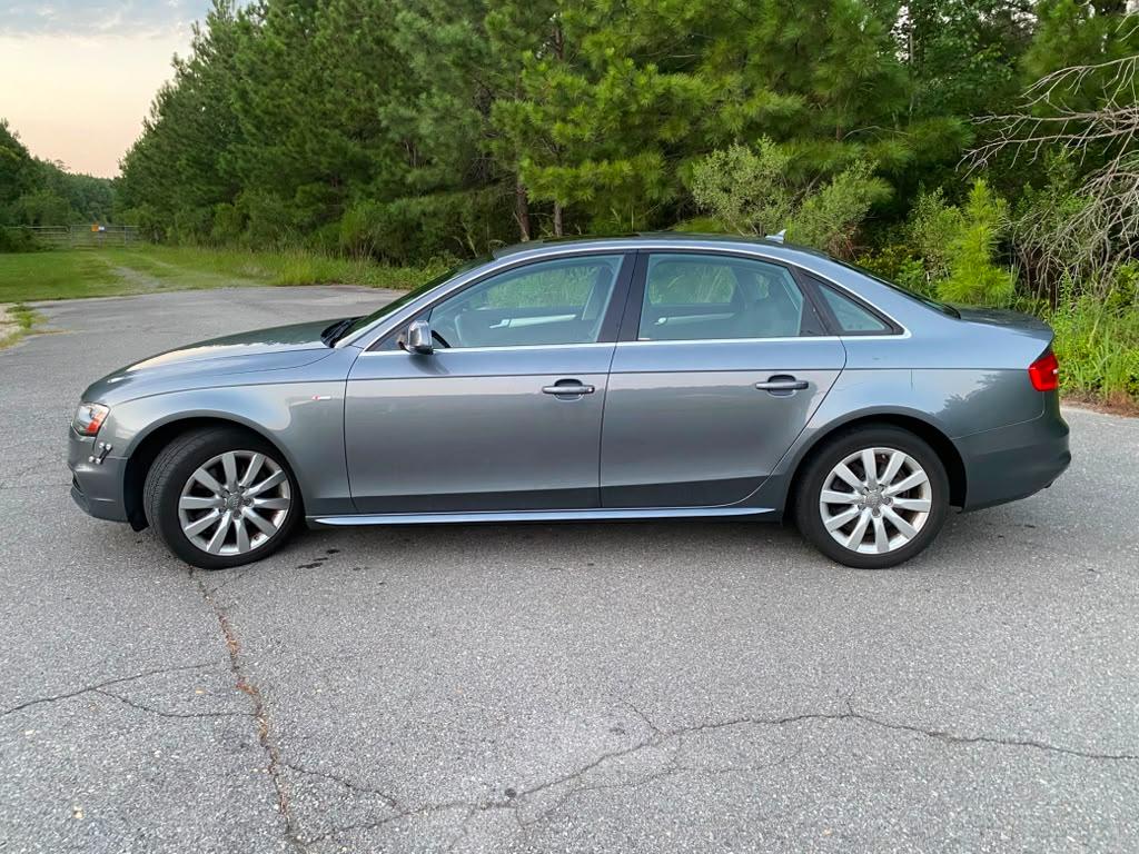 Audi A4 2.0T Sedan quattro Tiptronic 2015