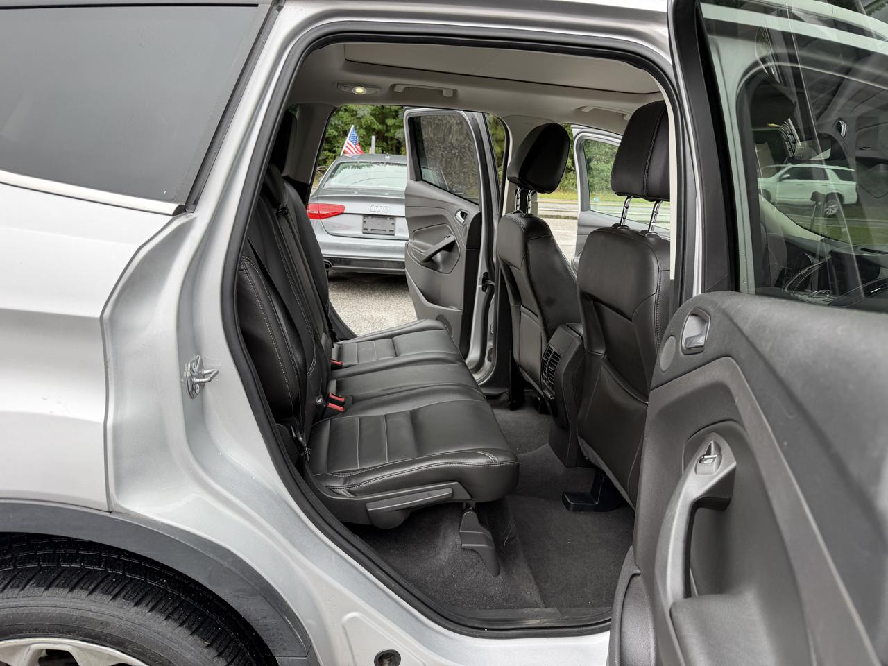 Ford Escape Titanium 4WD 2015