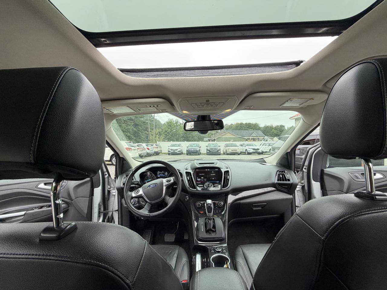 Ford Escape Titanium 4WD 2015