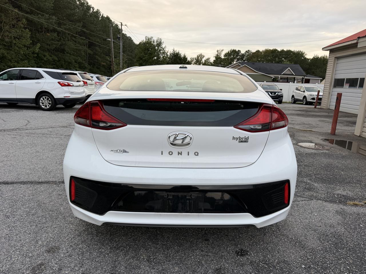 Hyundai Ioniq Hybrid Blue 2018