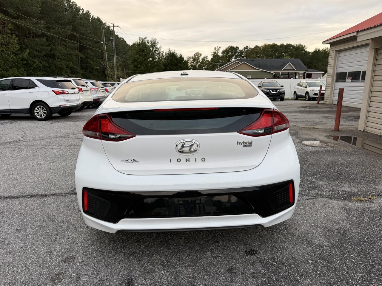 Hyundai Ioniq Hybrid Blue 2018