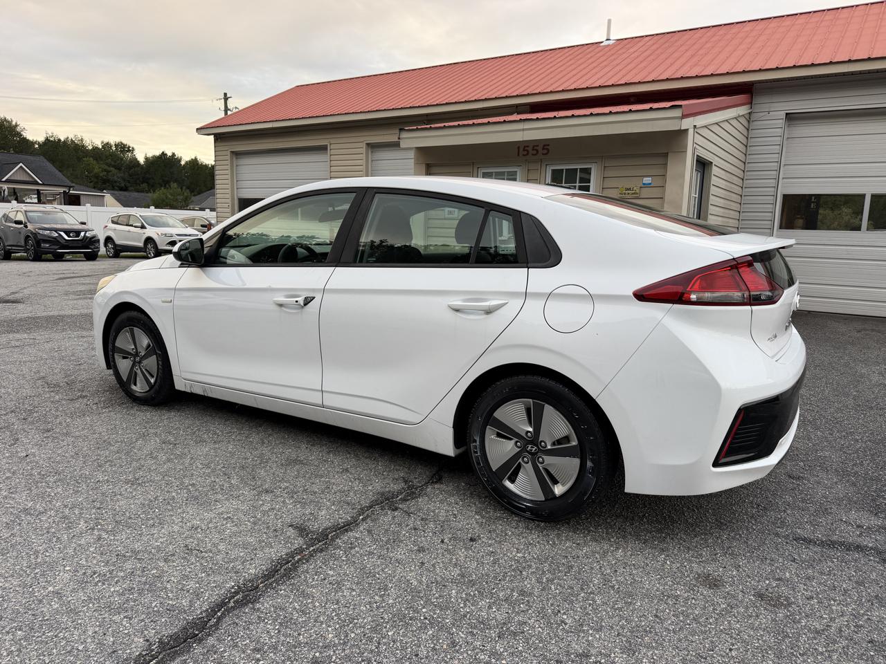 Hyundai Ioniq Hybrid Blue 2018