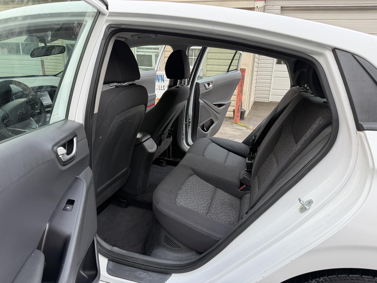 Hyundai Ioniq Hybrid Blue 2018