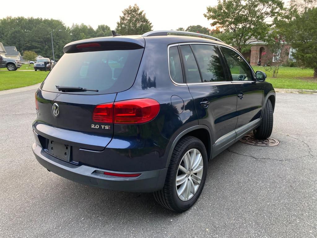 Volkswagen Tiguan S 2014