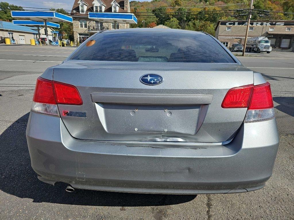 Subaru Legacy 2.5i Premium 2011