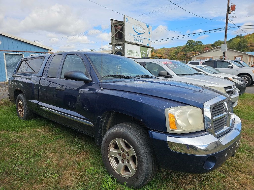 Dodge Dakota Laramie Club Cab 2WD 2005
