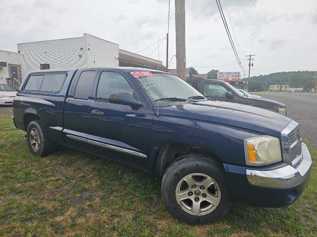 Dodge Dakota Laramie Club Cab 2WD 2005