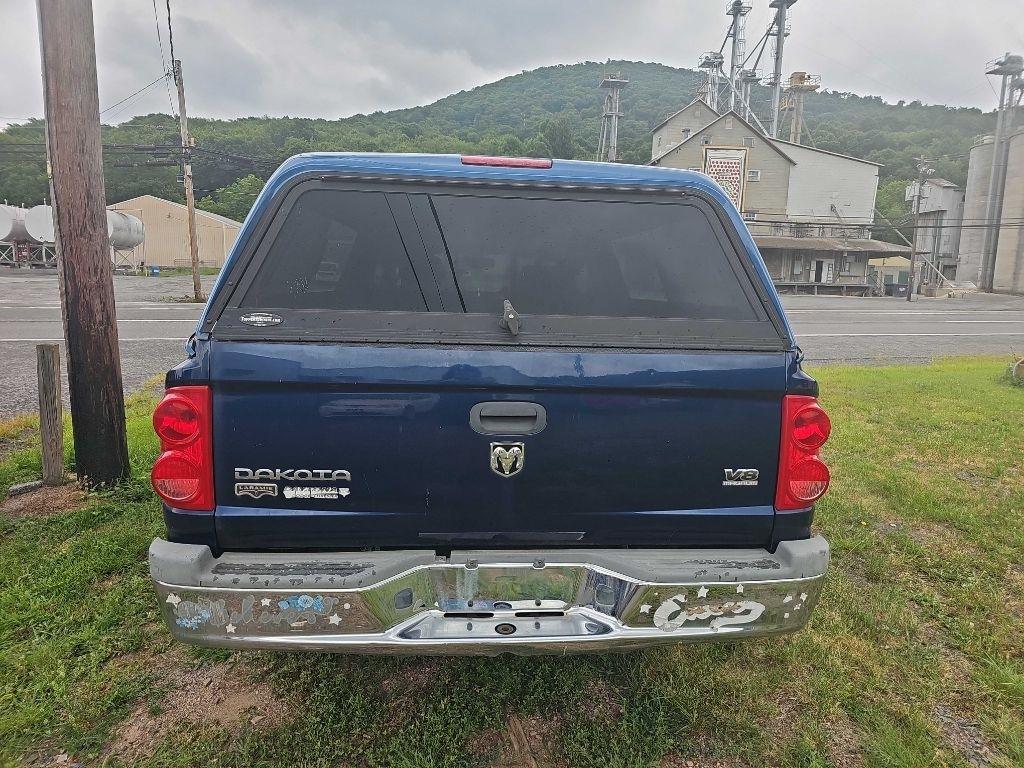 Dodge Dakota Laramie Club Cab 2WD 2005