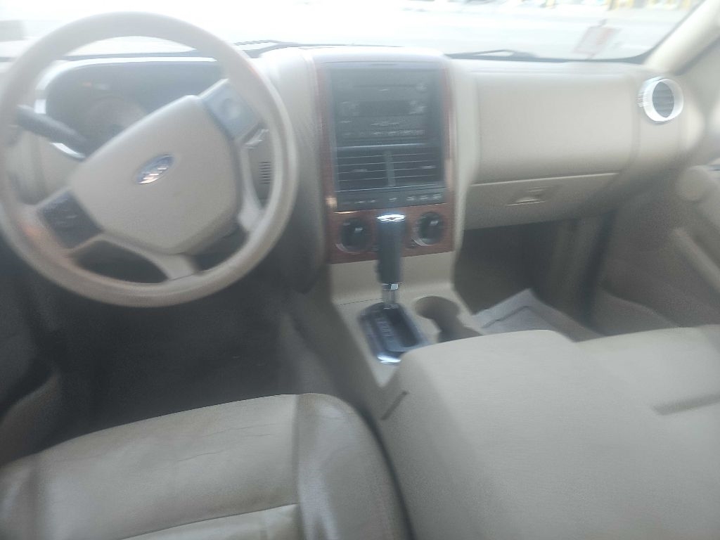 Ford Explorer Eddie Bauer 4.0L 4WD 2007