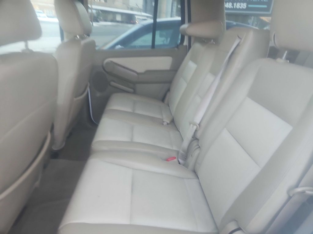 Ford Explorer Eddie Bauer 4.0L 4WD 2007