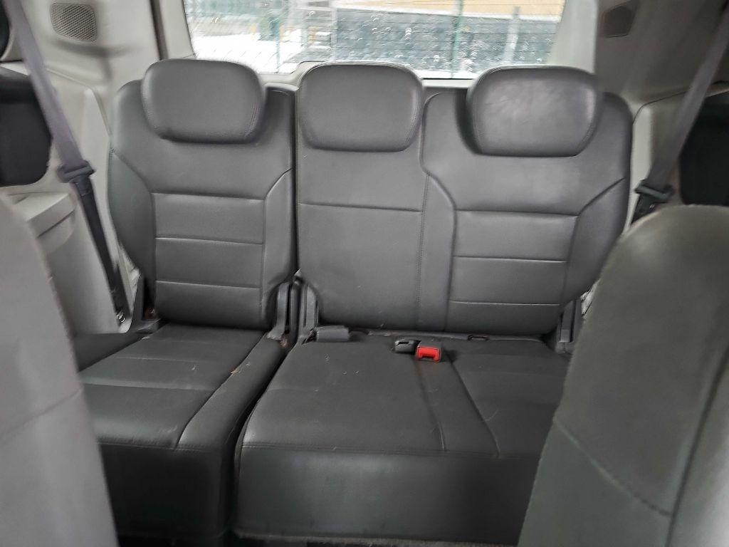 Volkswagen Routan SEL Premium 2009