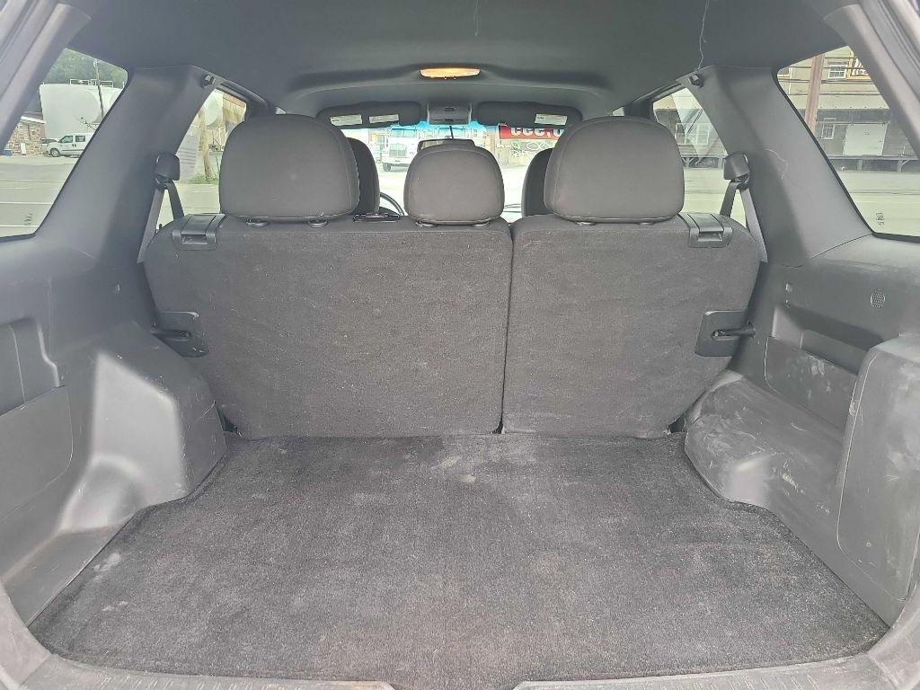 Ford Escape XLT FWD 2011