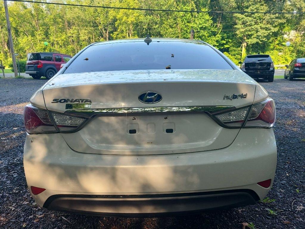 Hyundai Sonata Hybrid Sedan 2012
