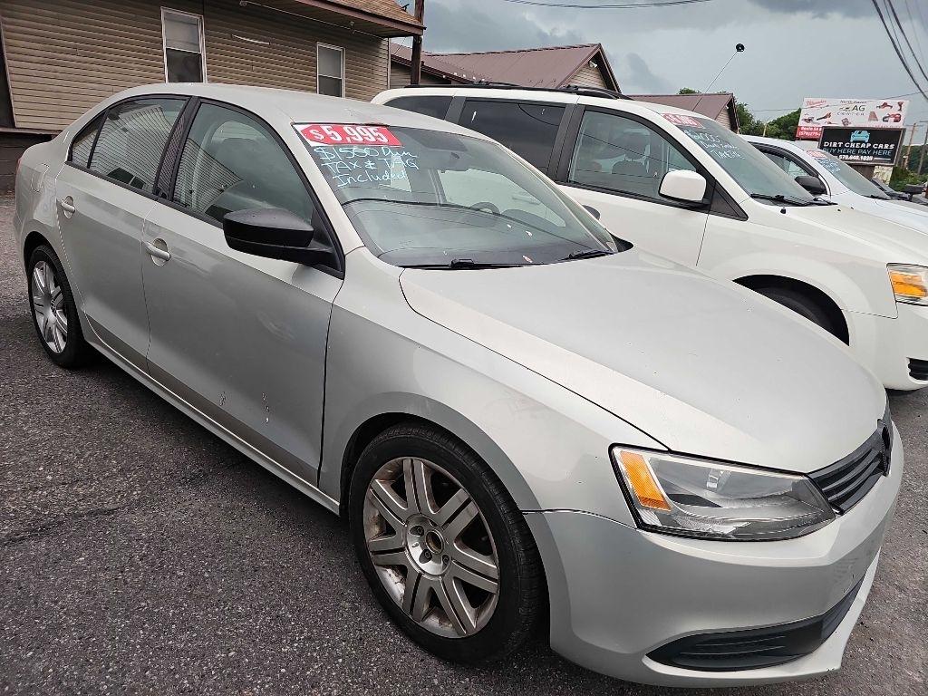 Volkswagen Jetta S 2011