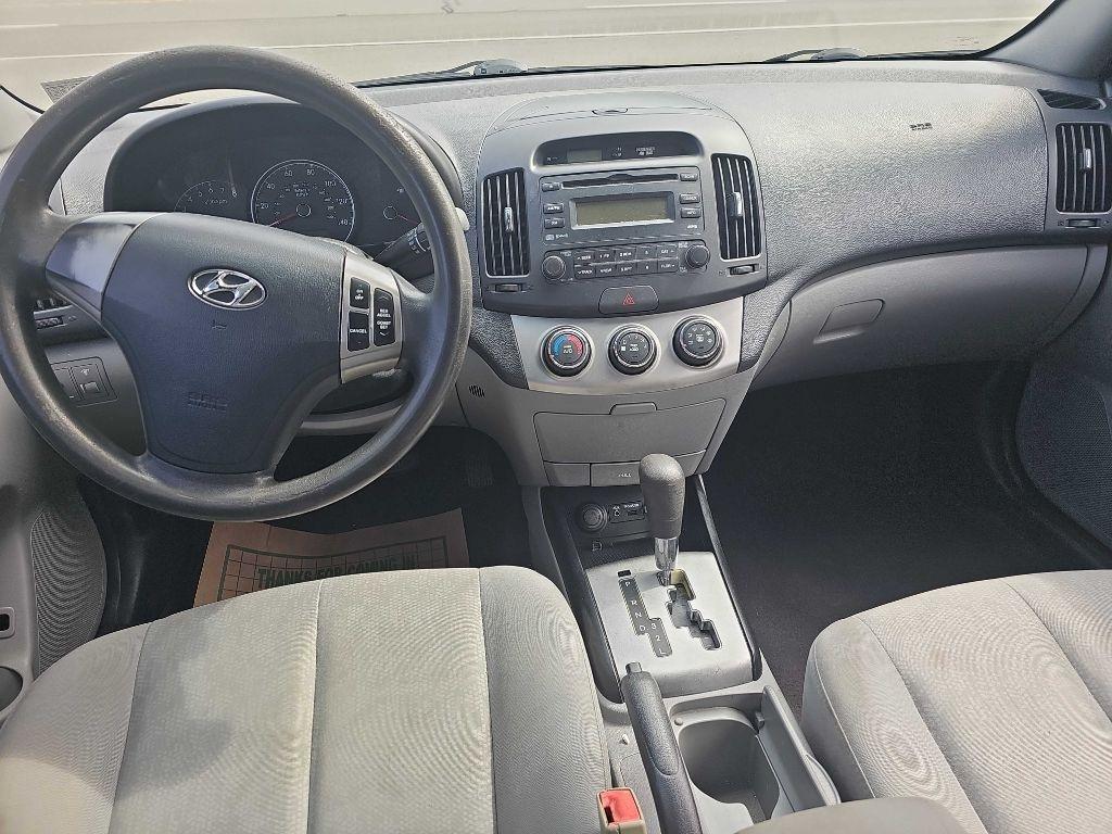 Hyundai Elantra  2010