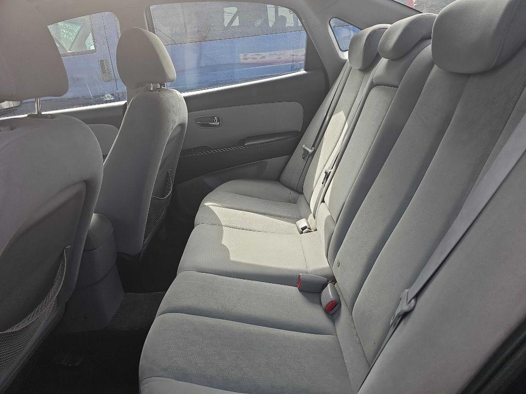 Hyundai Elantra  2010