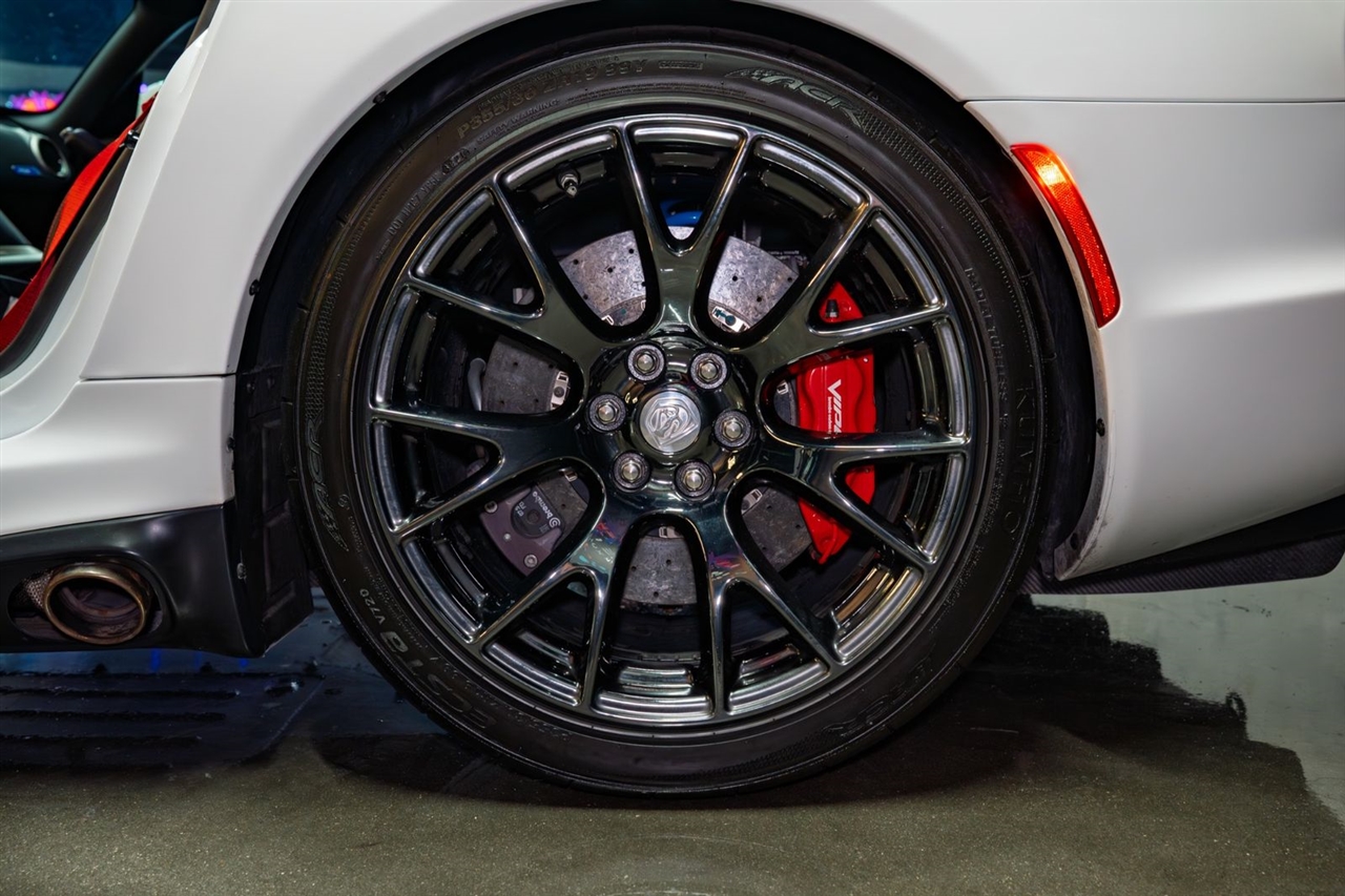 Dodge Viper  2017 Dodge Viper  2017