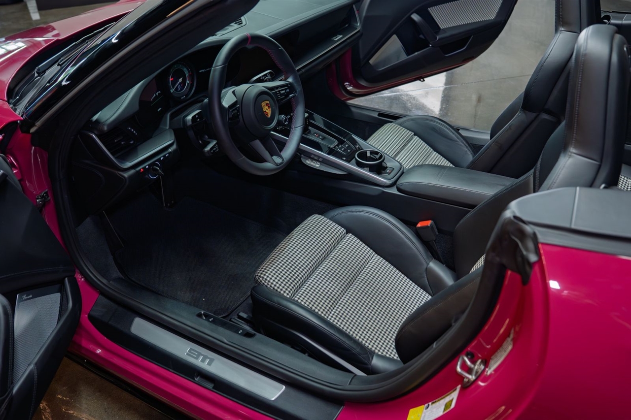 Porsche 911 Turbo Cabriolet 2023 Porsche 911 Turbo Cabriolet 2023