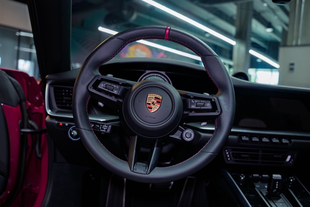 Porsche 911 Turbo Cabriolet 2023 Porsche 911 Turbo Cabriolet 2023