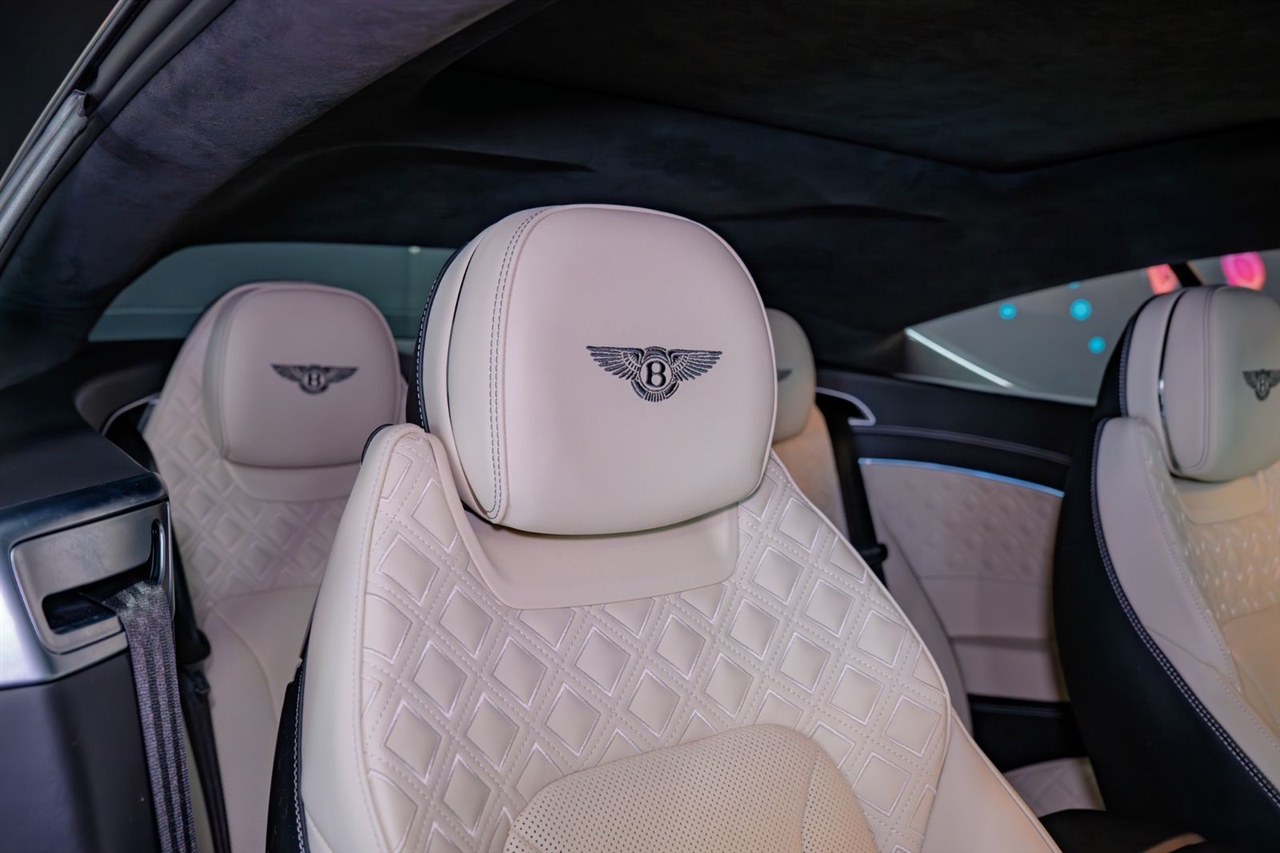 Bentley Continental GT V8 Coupe 2023 Bentley Continental GT V8 Coupe 2023