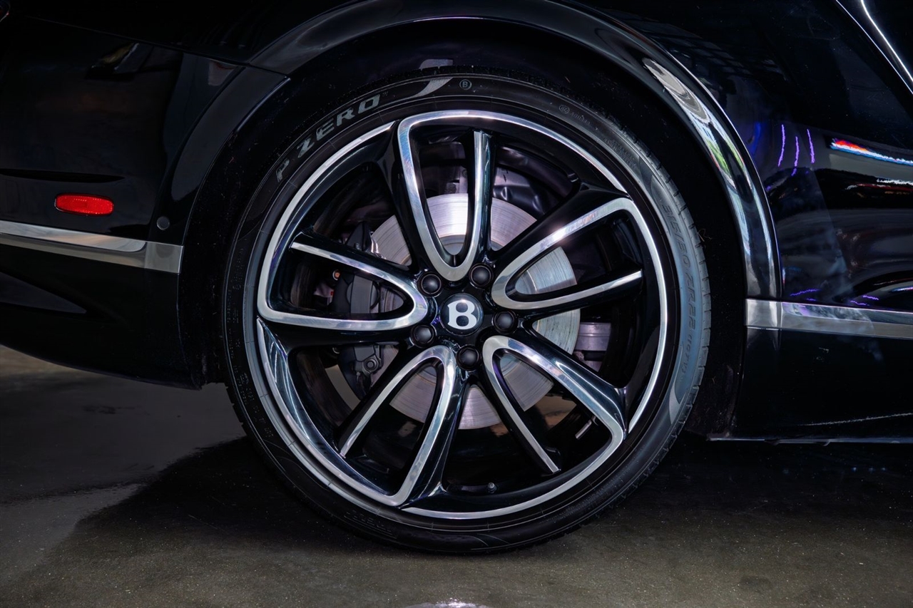 Bentley Continental GT V8 Coupe 2023 Bentley Continental GT V8 Coupe 2023