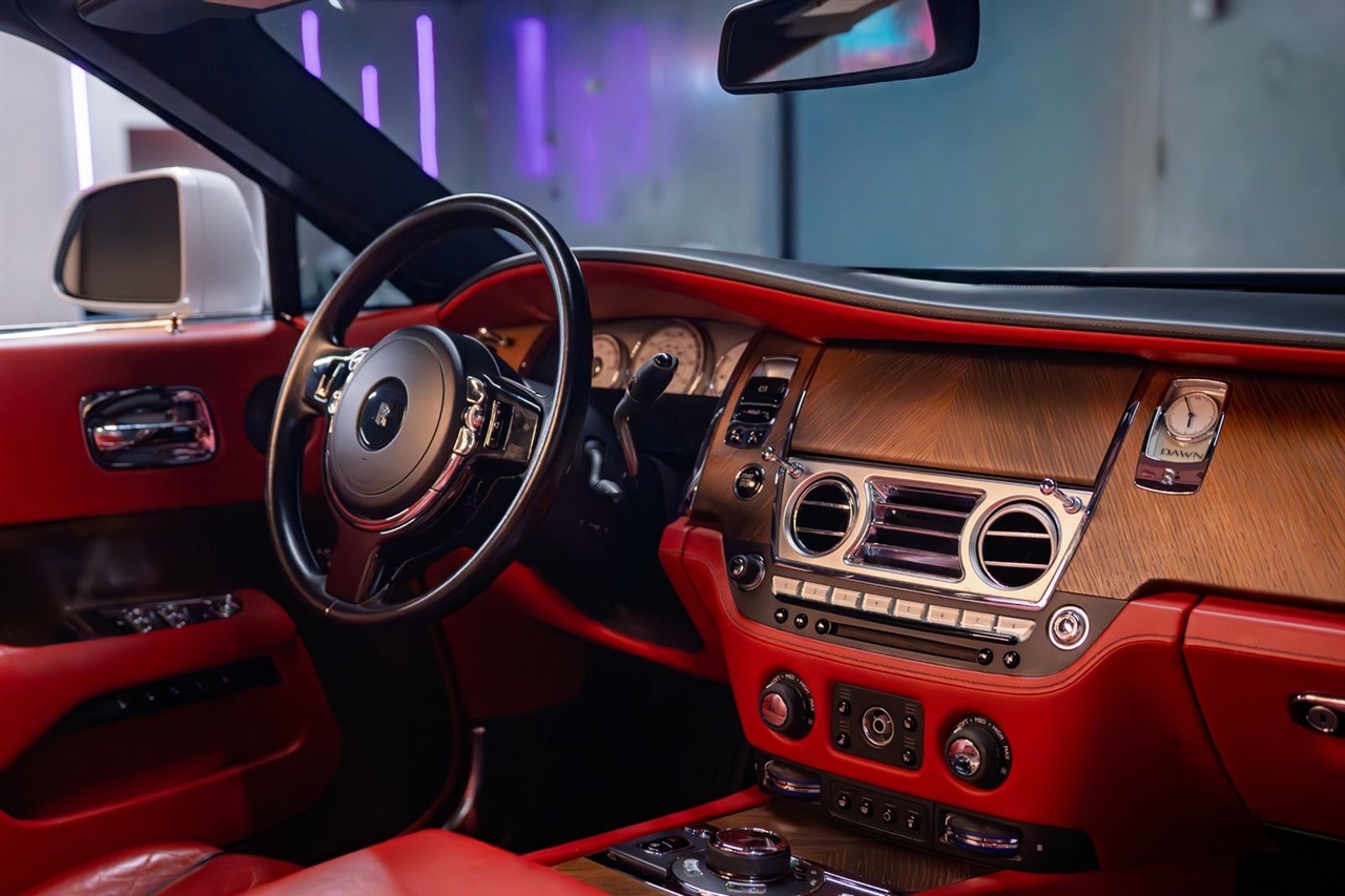 Rolls-Royce Dawn Base 2016 Rolls-Royce Dawn Base 2016