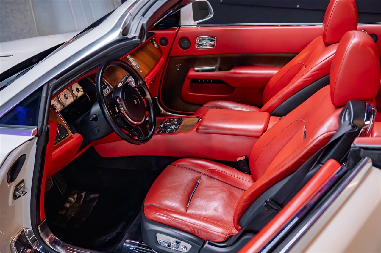 Rolls-Royce Dawn Base 2016 Rolls-Royce Dawn Base 2016