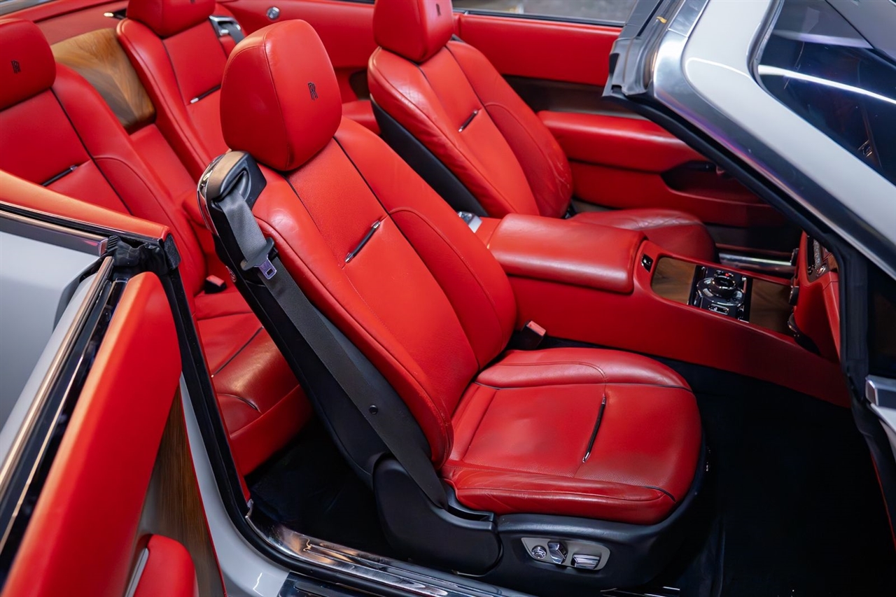 Rolls-Royce Dawn Base 2016 Rolls-Royce Dawn Base 2016