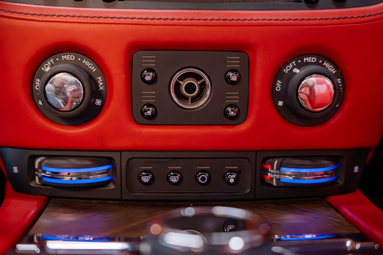 Rolls-Royce Dawn Base 2016 Rolls-Royce Dawn Base 2016