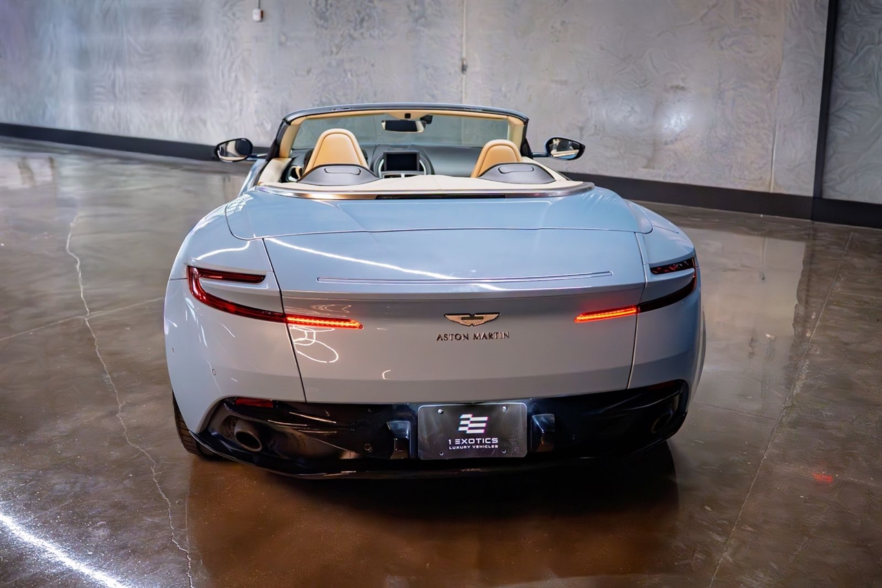 Aston Martin DB11 Volante 2019 Aston Martin DB11 Volante 2019