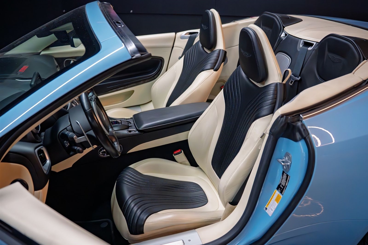 Aston Martin DB11 Volante 2019 Aston Martin DB11 Volante 2019