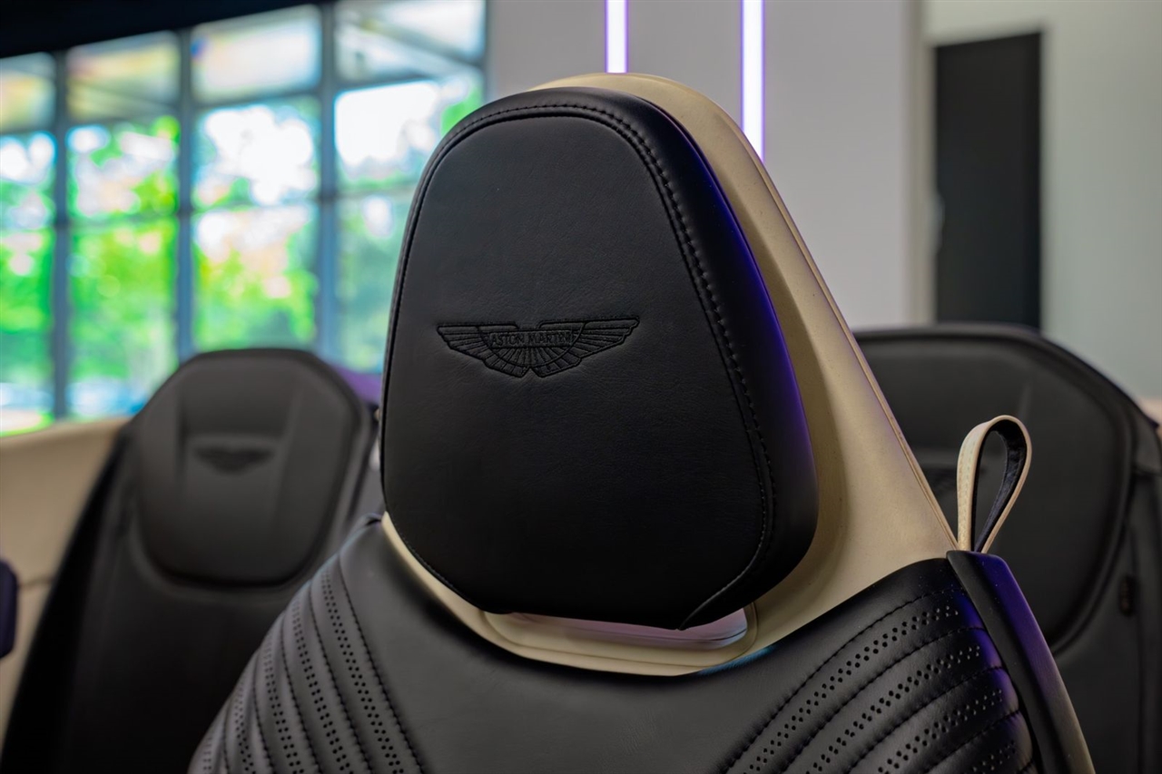 Aston Martin DB11 Volante 2019 Aston Martin DB11 Volante 2019