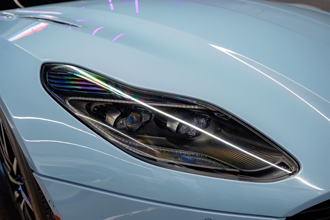 Aston Martin DB11 Volante 2019 Aston Martin DB11 Volante 2019