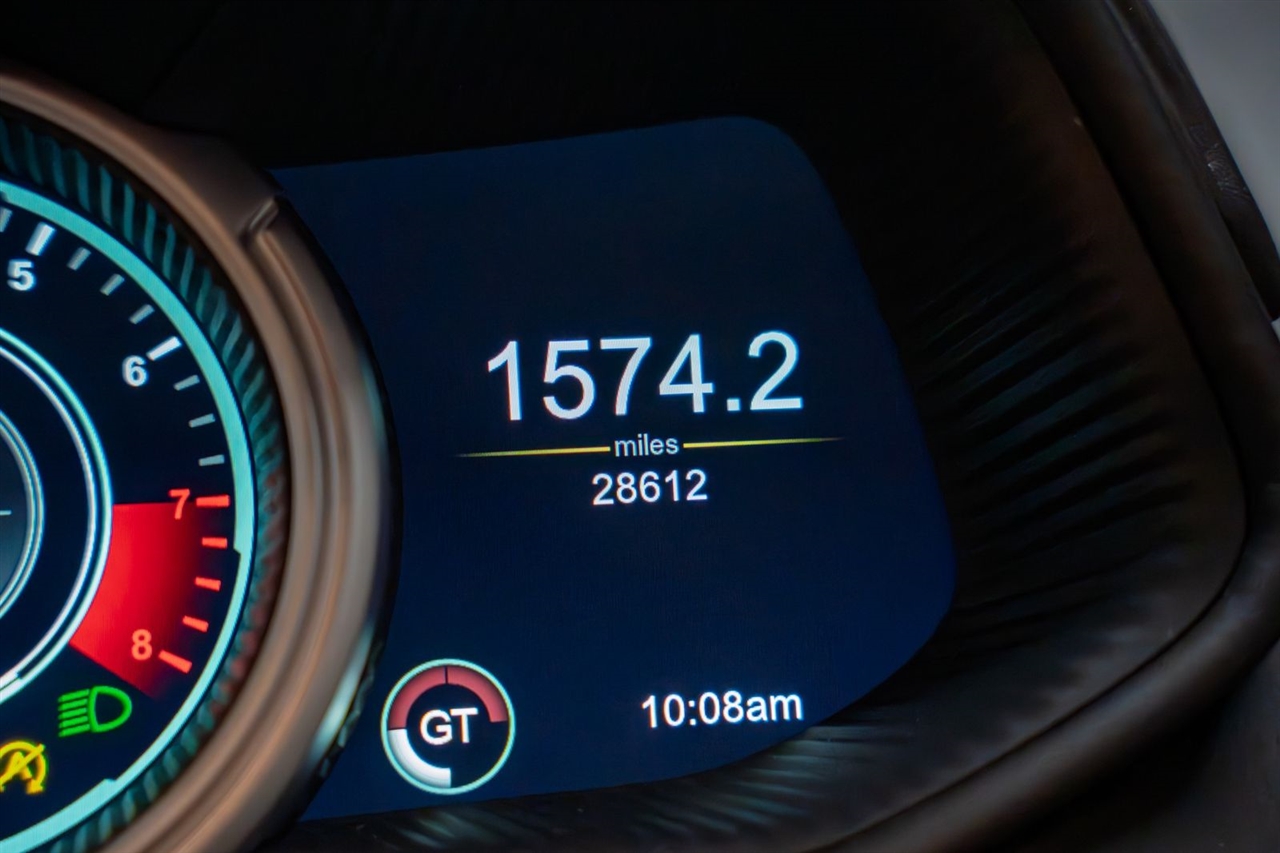 Aston Martin DB11 Volante 2019 Aston Martin DB11 Volante 2019