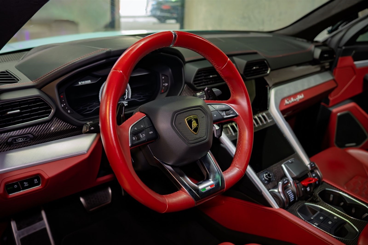 Lamborghini Urus Base 2021 Lamborghini Urus Base 2021