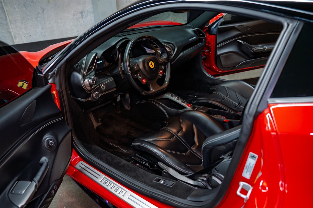 Ferrari 488 GTB Coupe 2018 Ferrari 488 GTB Coupe 2018