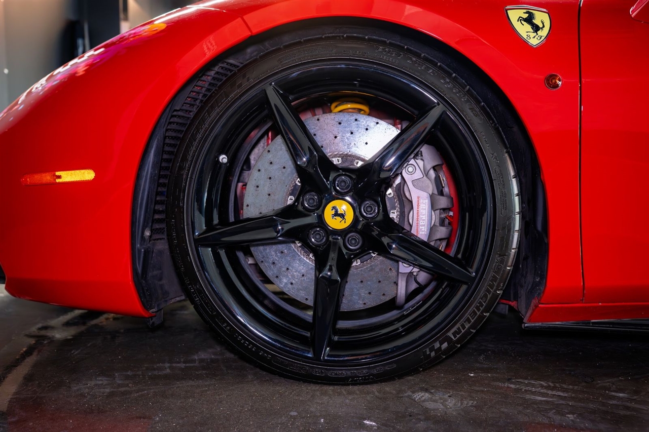 Ferrari 488 GTB Coupe 2018 Ferrari 488 GTB Coupe 2018