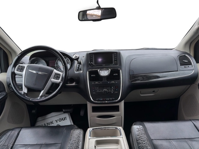 Chrysler Town & Country Touring 2016