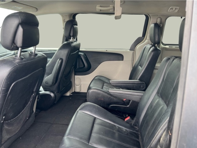 Chrysler Town & Country Touring 2016