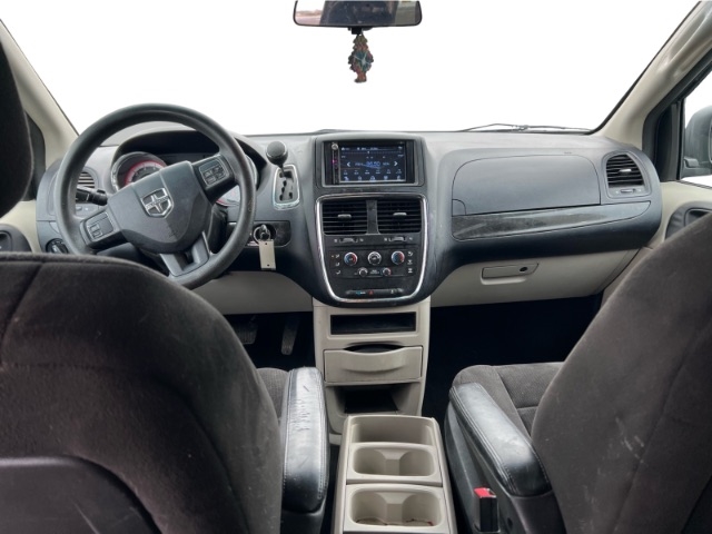 Dodge Grand Caravan SE 2012