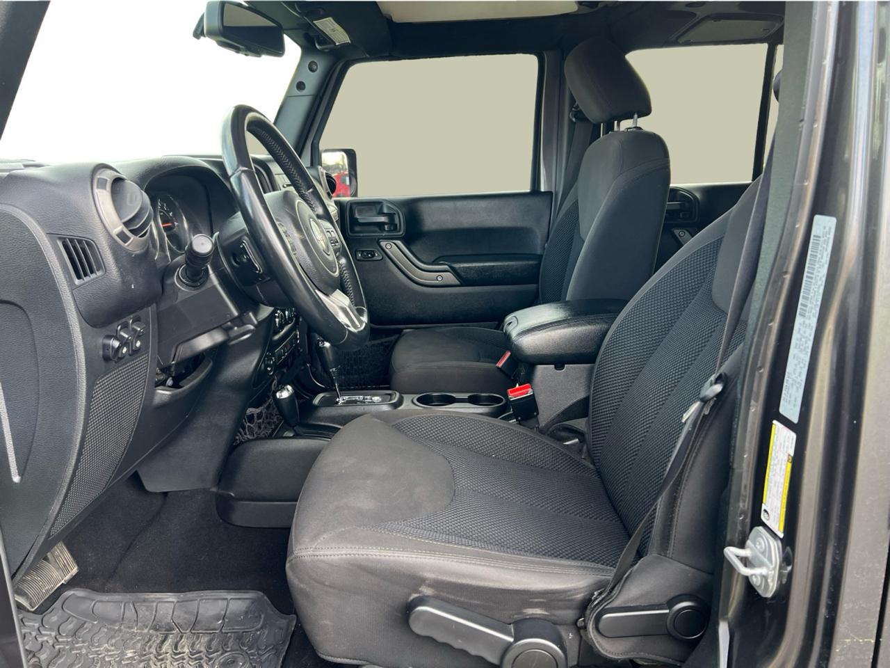 Jeep Wrangler Unlimited Sport 4WD 2017