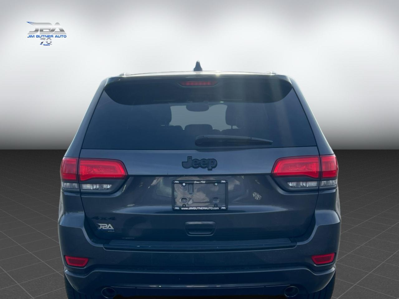 Jeep Grand Cherokee Laredo 4WD 2015