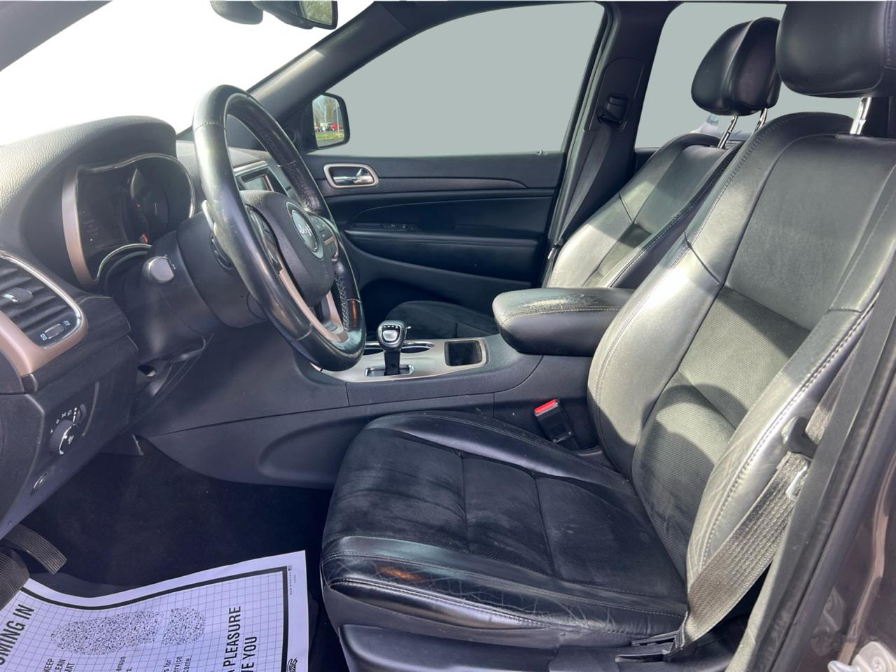 Jeep Grand Cherokee Laredo 4WD 2015