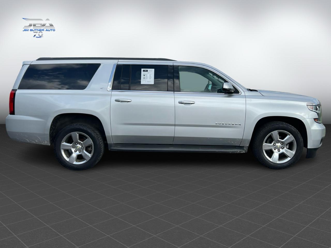 Chevrolet Suburban LT 4WD 2016