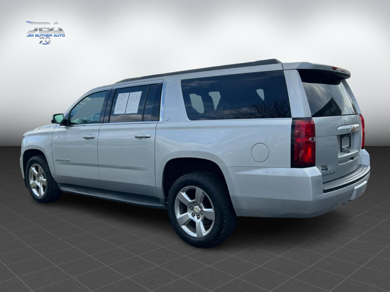Chevrolet Suburban LT 4WD 2016