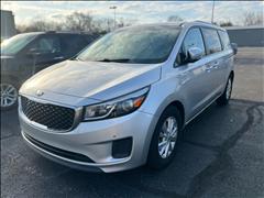 2017 Kia Sedona 