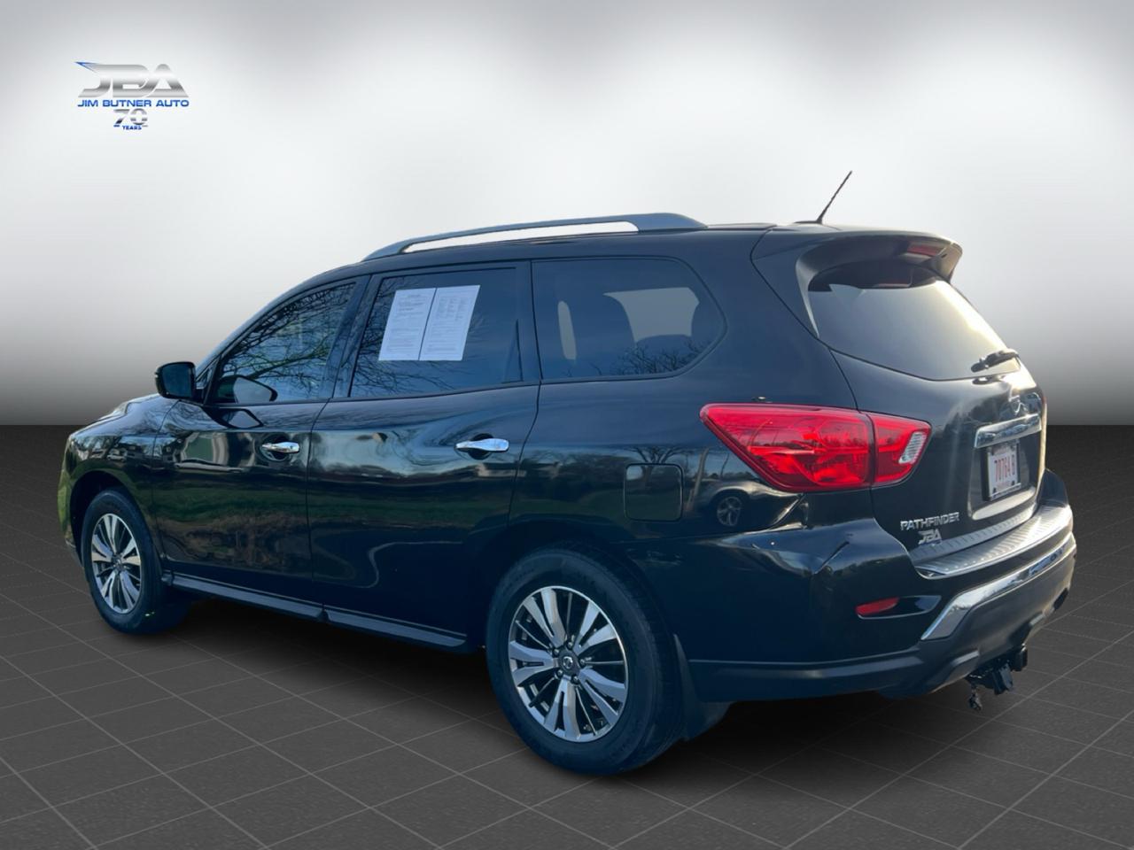 Nissan Pathfinder S 2WD 2017