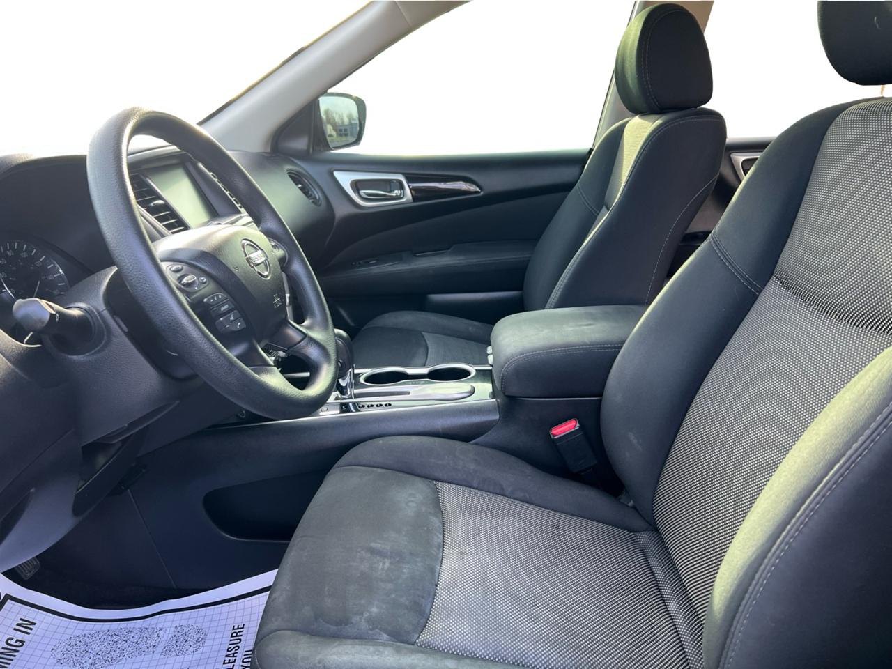 Nissan Pathfinder S 2WD 2017