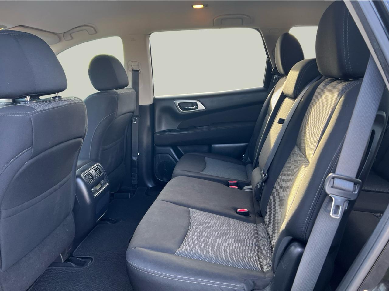 Nissan Pathfinder S 2WD 2017